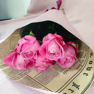 Букет из 5 розовых роз (60-70 см)